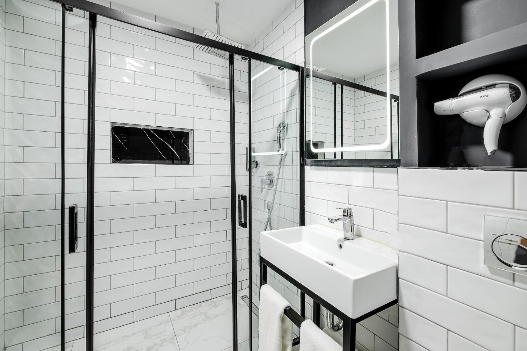Montenegro Lodge Kavač Rom bilde Bathroom