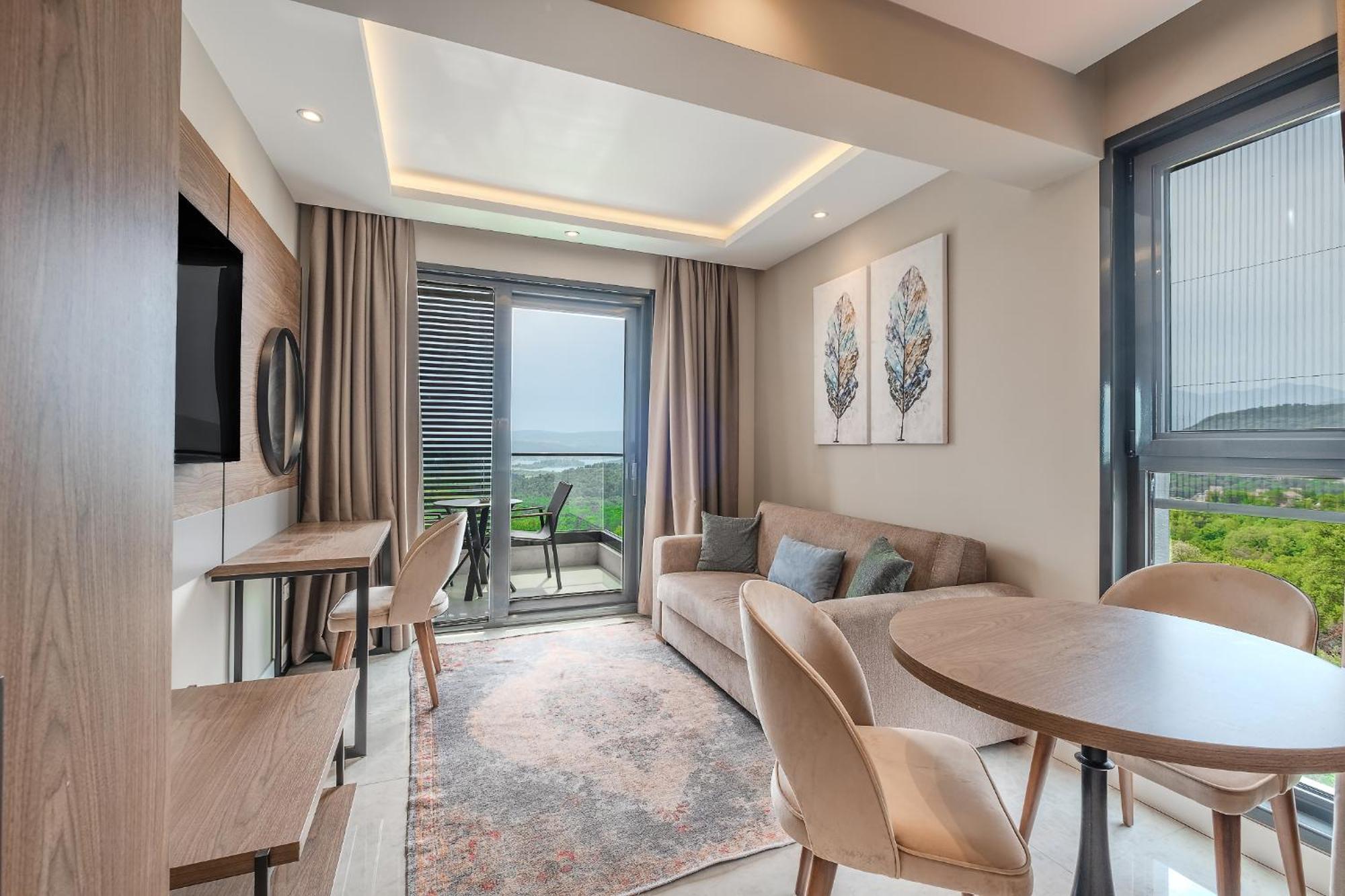 Montenegro Lodge Kavač Rom bilde A typical apartment at the complex
