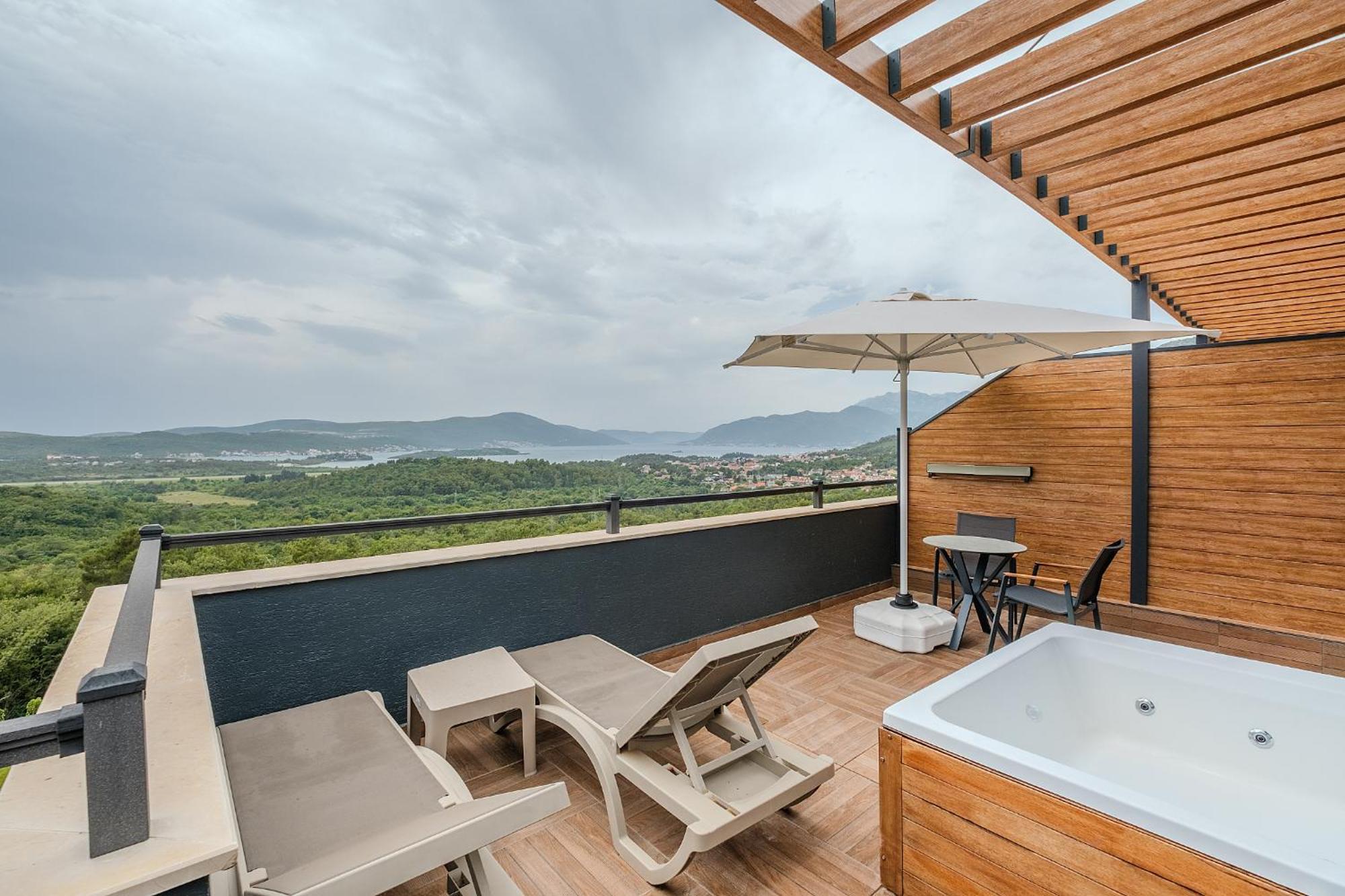 Montenegro Lodge Kavač Rom bilde Rooftop terrace
