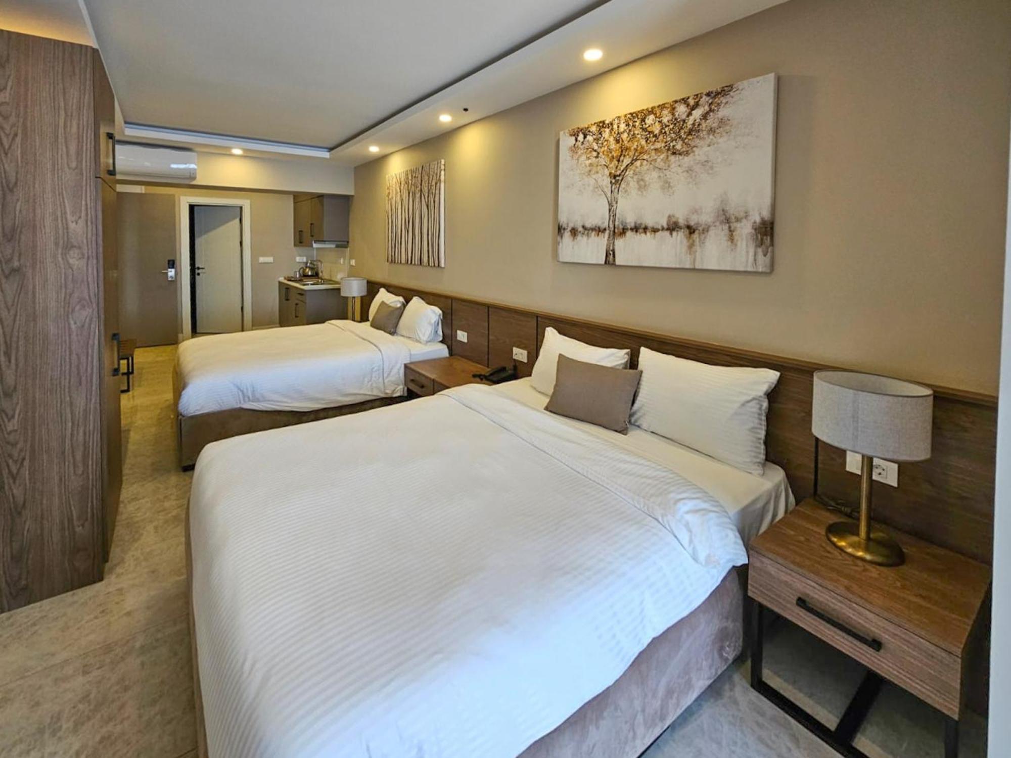 Montenegro Lodge Kavač Rom bilde Deluxe Family Room